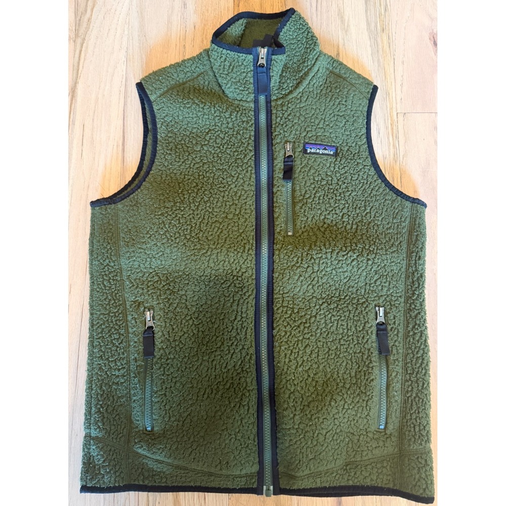 Patagonia Industrial Green Retro Pile Vest Womens Size Medium Style 22825 FA18